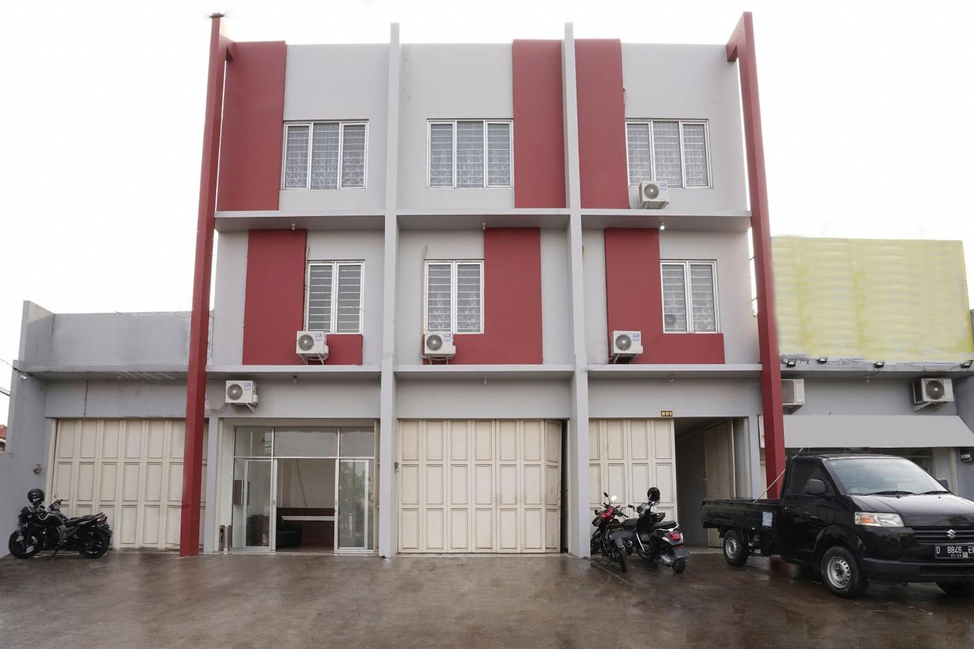 Super Oyo 2183 Cibeureum Residence Bandung Eksteriør bilde