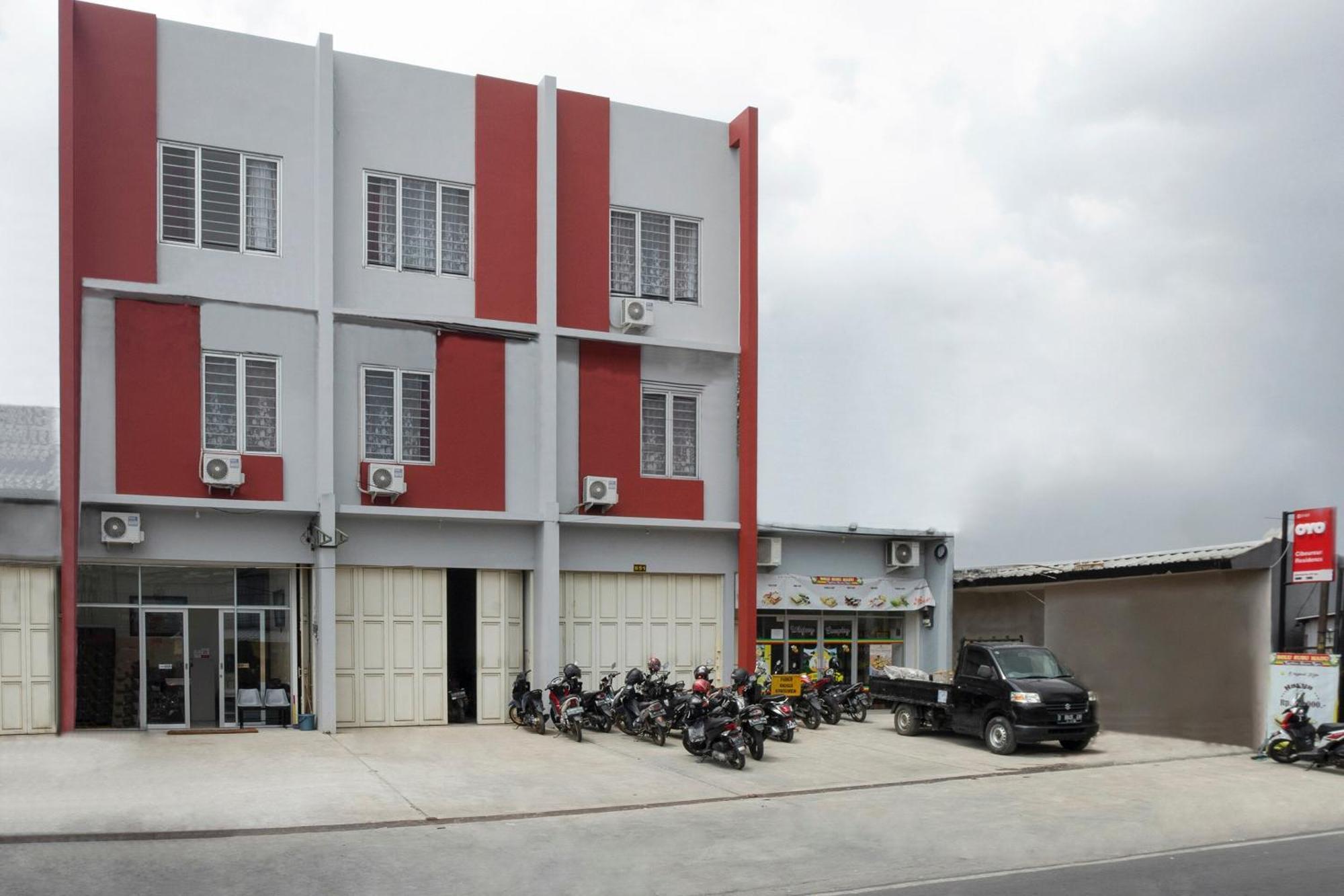 Super Oyo 2183 Cibeureum Residence Bandung Eksteriør bilde
